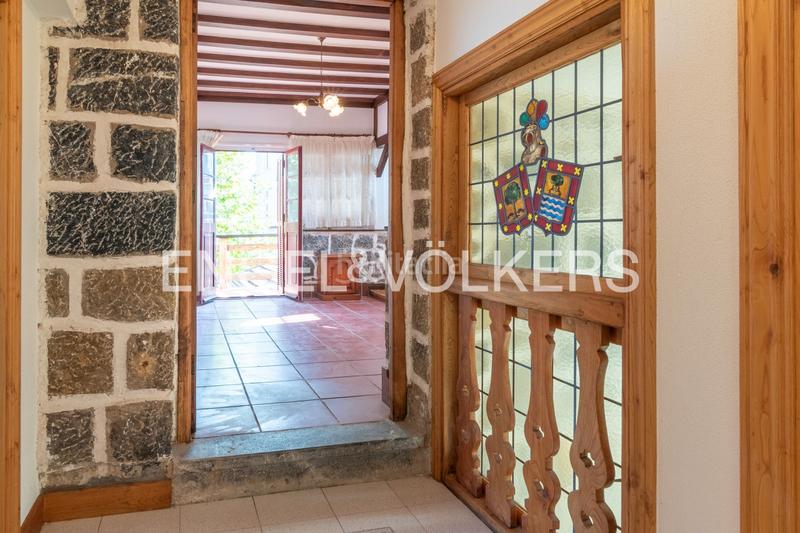 Foto bd7a6c7c-97c1-47ca-9485-003c665b83f8. Casa amb calefacció aparcament a Lekeitio