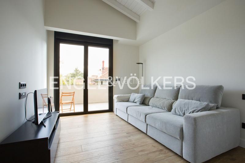 Foto 5865944a-b3dd-4887-b2ee-a8c550d48d74. Rent semi detached house with heating parking in Neguri Getxo