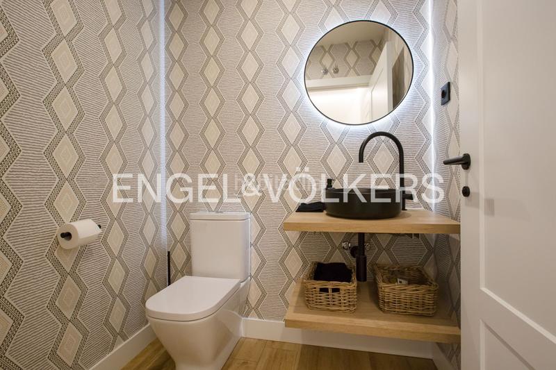 Foto 68169e20-2bbe-48e8-805f-96cab2cddc56. Rent semi detached house with heating parking in Neguri Getxo