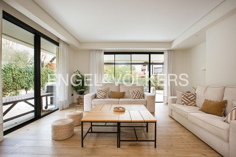 Foto 92300179-4df3-4c37-8495-2f3bcf9640bb. Rent semi detached house with heating parking in Neguri Getxo