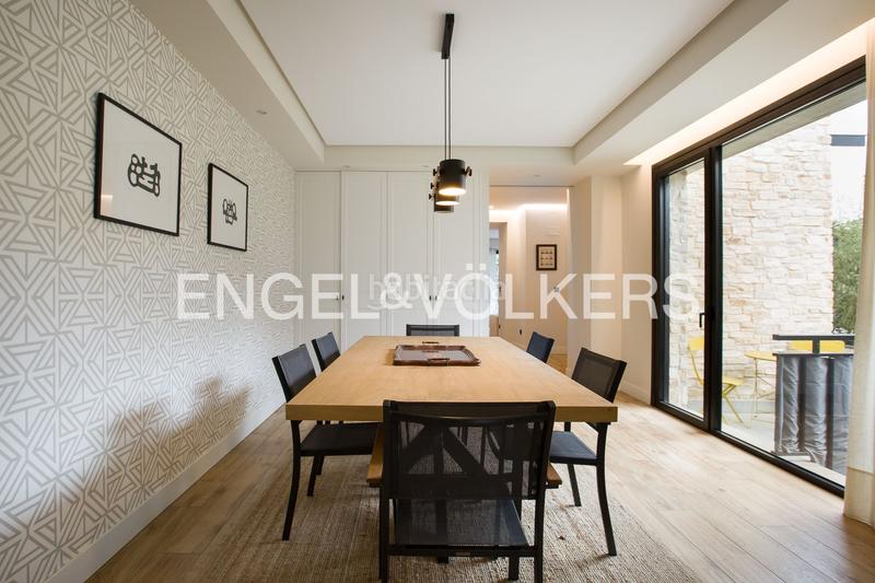 Foto e487bcc5-cd00-4666-883e-e1652edb32eb. Rent semi detached house with heating parking in Neguri Getxo