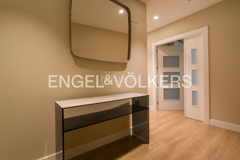 Foto 021eedd7-fa2b-40d6-87ac-b152cd7b9c61. Miete appartement mit heizung parking in Ensanche - Moyua - Diputación Bilbao