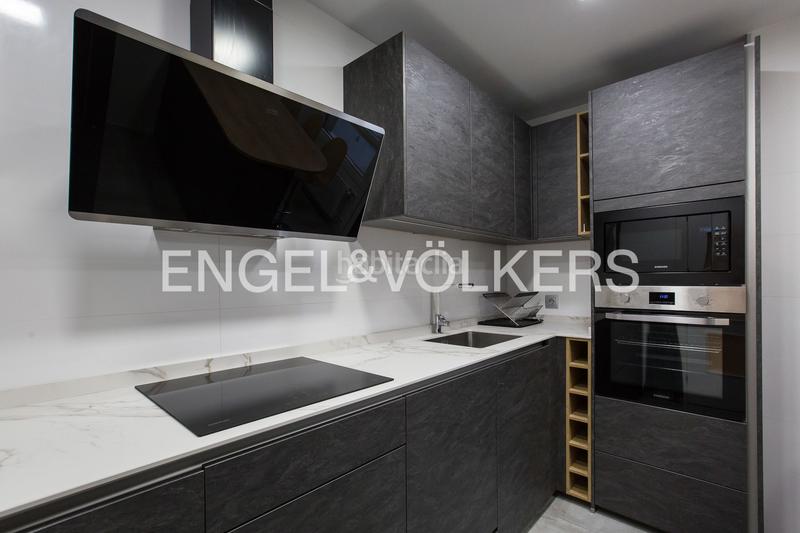 Foto 22ecfe44-9eea-48de-b2e5-60d40aec8a5a. Miete appartement mit heizung parking in Ensanche - Moyua - Diputación Bilbao