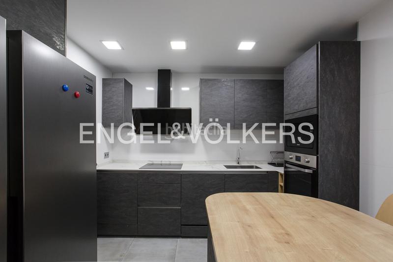 Foto 9d3e97ac-16f6-4ed3-b395-2dde071853dd. Miete appartement mit heizung parking in Ensanche - Moyua - Diputación Bilbao