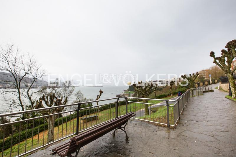 Foto 1083b690-1325-4d6b-bb27-91eb30c0a473. Apartament amb calefacció aparcament a Centro-Puerto Viejo Getxo