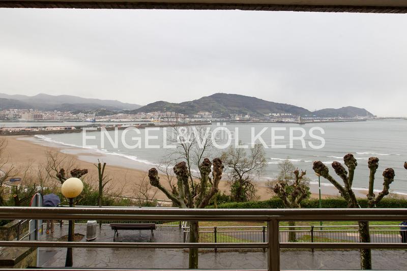 Foto 14b5fcfa-2e82-4acc-b6cf-47ee01580fb4. Apartament amb calefacció aparcament a Centro-Puerto Viejo Getxo