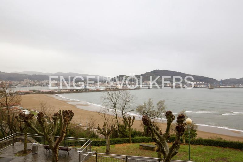 Foto 211c1490-1dee-410e-a68b-150299e7e1f7. Apartament amb calefacció aparcament a Centro-Puerto Viejo Getxo
