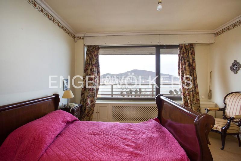 Foto 389d38a4-eedf-4e0f-91b9-ba241a51e6e3. Apartament amb calefacció aparcament a Centro-Puerto Viejo Getxo
