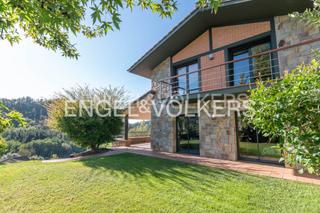 Casa en Errigoiti. Preciosa vivienda con vistas a slo 20 min. de bilbao errigoiti
