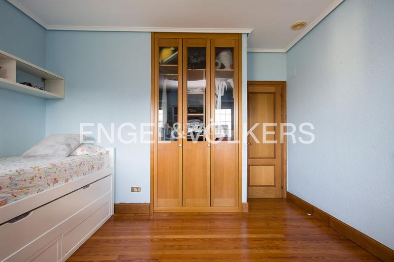 Foto ede9463b-0b3d-4e0a-bbc7-9ac1461eaf77. Dúplex exclusivo dúplex con vistas al mar en basagoiti en Getxo