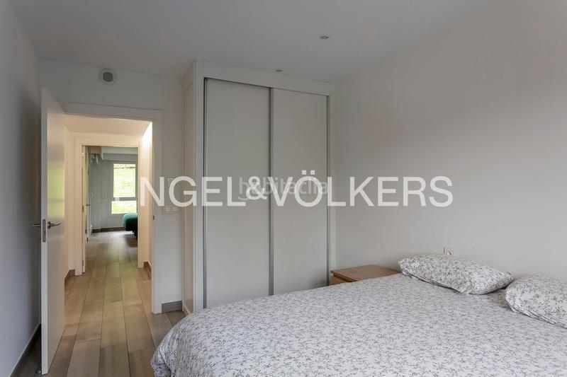 Foto 305e00c9-8a48-432d-9c0b-c1bfefe03375. Dúplex amb calefacció aparcament piscina a Cruces Barakaldo