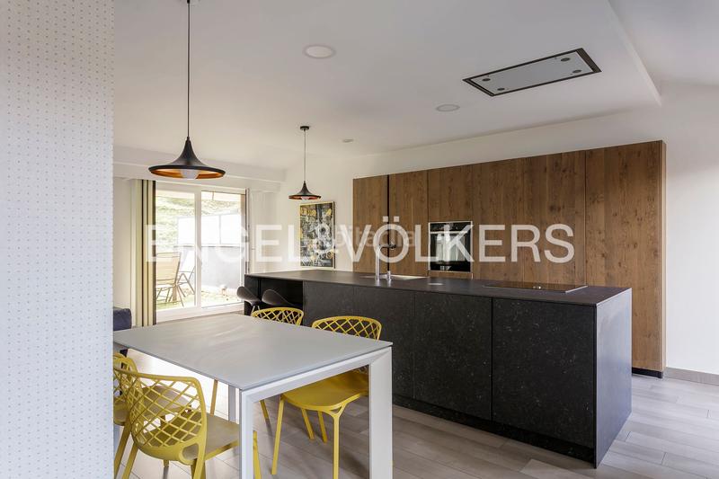 Foto a65b1a50-ae43-4e04-aff4-591b9183441a. Dúplex amb calefacció aparcament piscina a Cruces Barakaldo