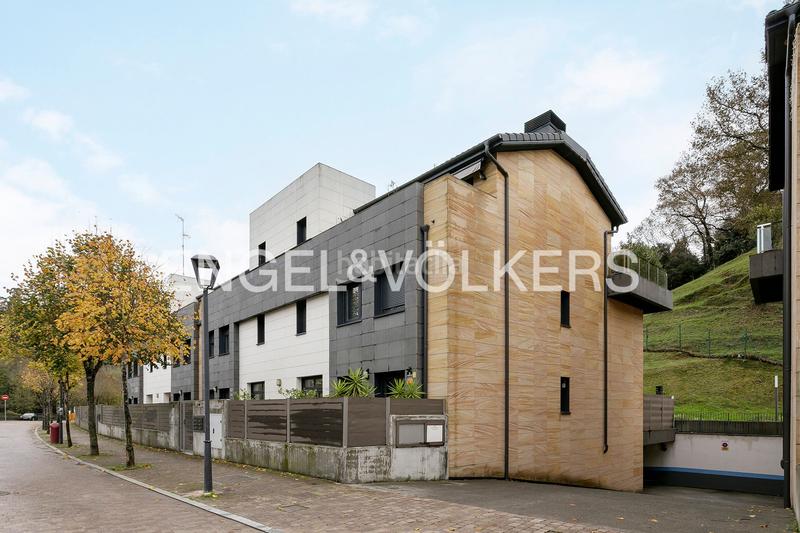 Foto f47154df-047a-40c8-abd0-6e846bae86de. Dúplex amb calefacció aparcament piscina a Cruces Barakaldo