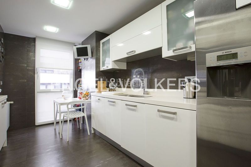 Foto 4b316fee-526b-476a-861f-2e1818353771. Flat with heating in Sabino Arana-Jesuitas Bilbao