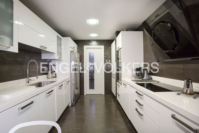 Foto 752e62df-5caa-471e-939c-b66cdcea4f5a. Flat with heating in Sabino Arana-Jesuitas Bilbao