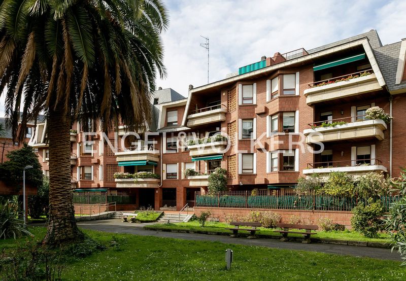 Foto 72acccd7-f7d3-45b3-8283-3300a0ec4889. Miete etagenwohnung mit heizung parking in Las Arenas Getxo