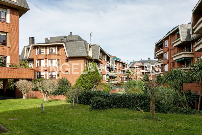 Foto cb0cf9b0-8185-40f0-aa22-f4d3e36fdc1e. Miete etagenwohnung mit heizung parking in Las Arenas Getxo