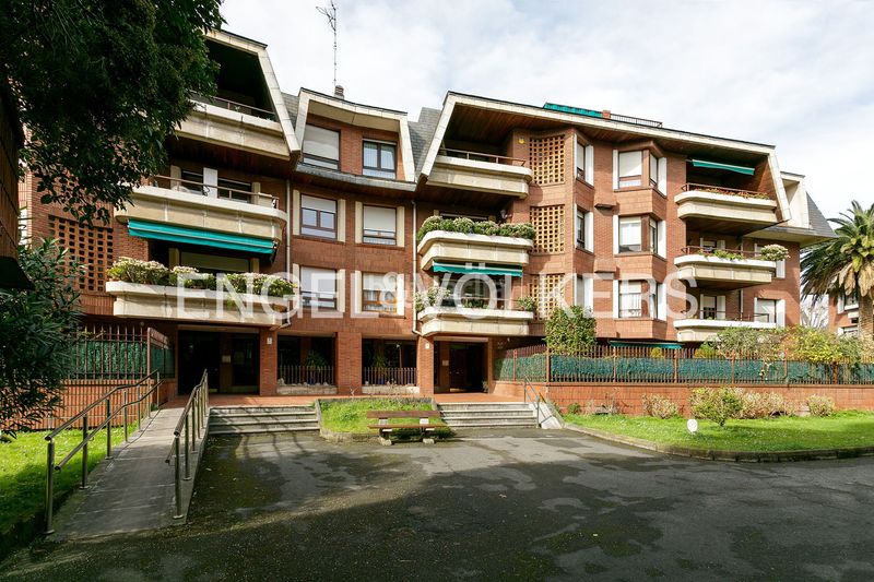 Foto ed4bb685-1b6e-4f7f-849b-6b9447ae9d41. Miete etagenwohnung mit heizung parking in Las Arenas Getxo