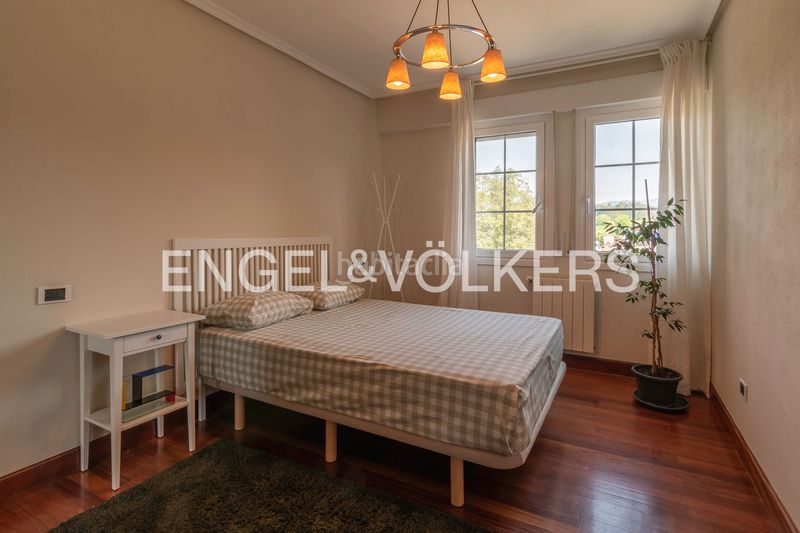 Foto abcb6657-21c3-4c8e-ad7f-0f6ada994c65. Casa adossada amb calefacció aparcament a Gamiz - Fika