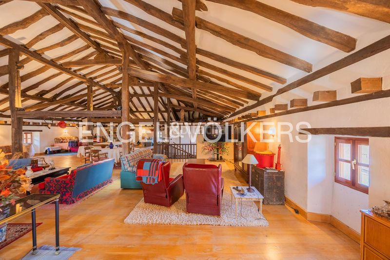 Foto 1a96a6a4-a9d2-44cd-bf24-21aefc3d819f. Casa amb calefacció aparcament a Sopuerta