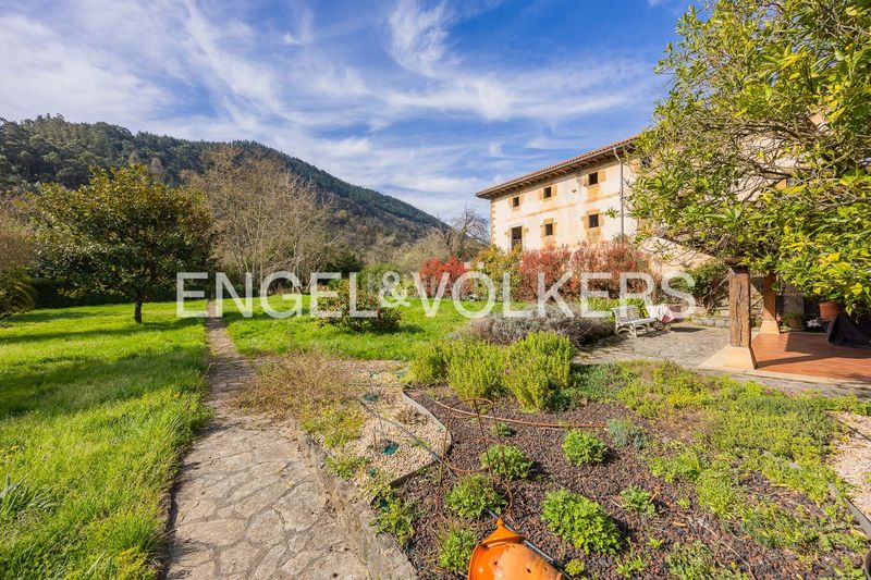 Foto 46516b68-0dff-4ec6-ab8a-a3ef2055434f. Casa amb calefacció aparcament a Sopuerta