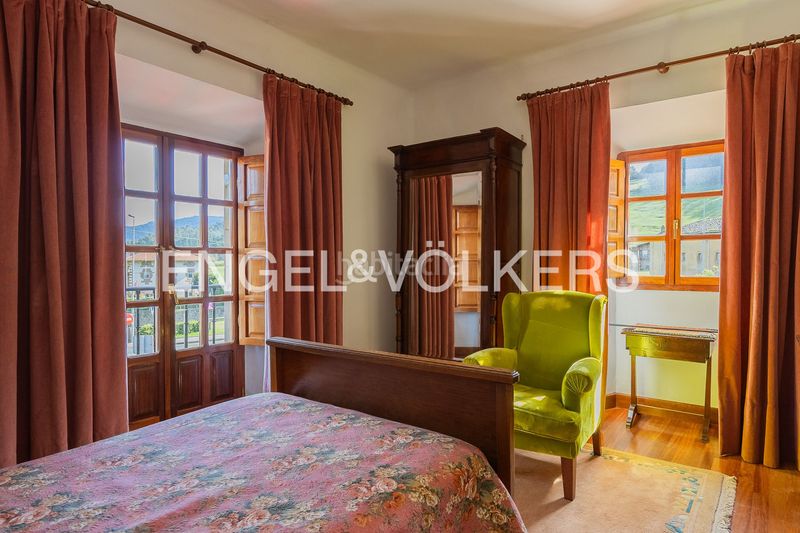 Foto 51b7d4f4-1d2d-4d58-903b-1d46c27bae41. Casa amb calefacció aparcament a Sopuerta