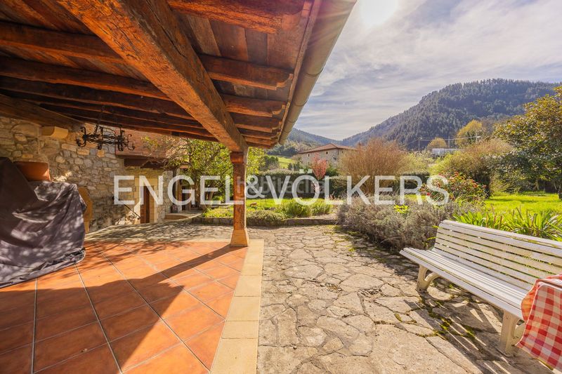 Foto 72b0c708-c0d5-476b-ae83-5f24b705b709. Casa amb calefacció aparcament a Sopuerta