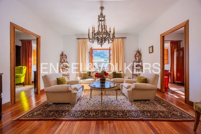 Foto 87e3ee75-2f84-48ce-9c78-412c8d0fe6d9. Casa amb calefacció aparcament a Sopuerta