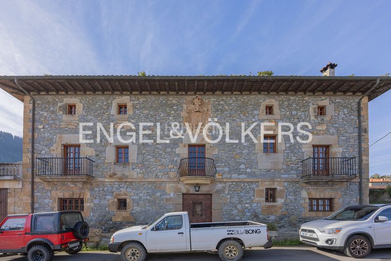 Foto aa72716c-a0dc-4e3a-b195-d215f2dddd28. Casa amb calefacció aparcament a Sopuerta