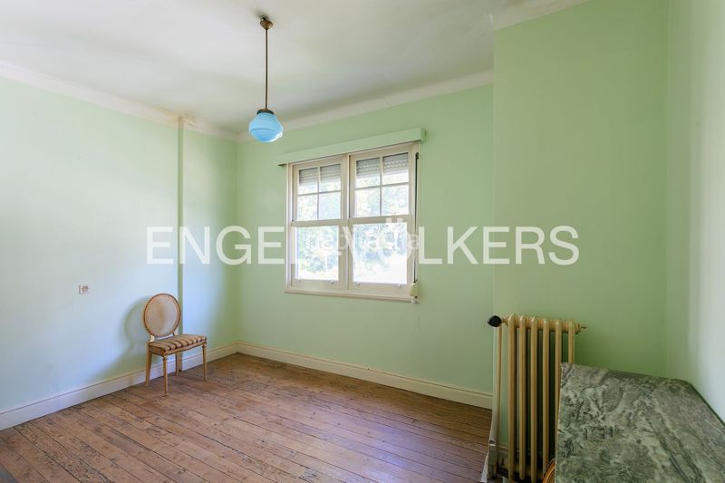 Foto bf3af571-e0bb-47e8-ab34-b02a630cbe40. Casa adossada amb calefacció a Neguri Getxo