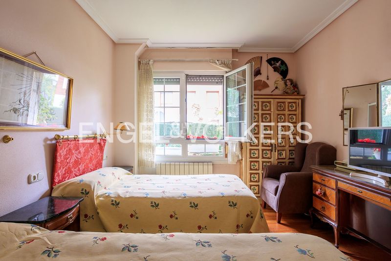 Foto 3c3b8add-0216-4c7f-a547-3426ee418c61. Pis amb calefacció aparcament a Neguri Getxo