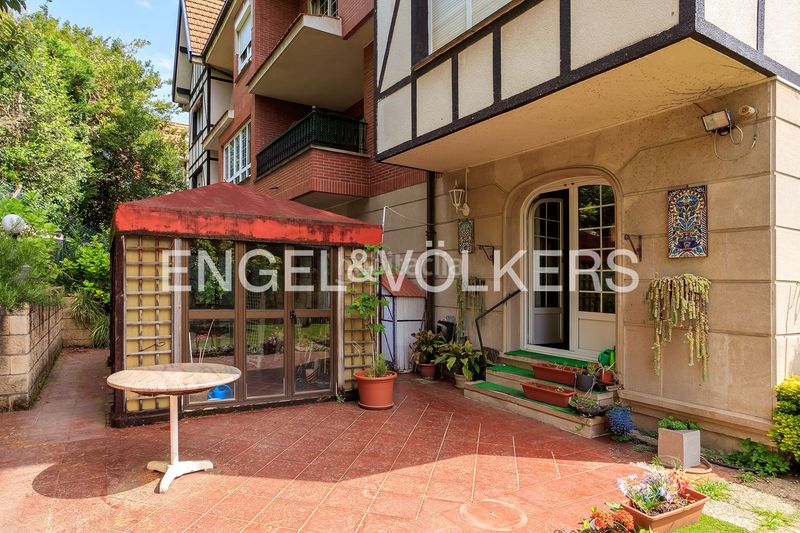 Foto 80c95794-648e-42a2-8cff-25247e68c42b. Pis amb calefacció aparcament a Neguri Getxo