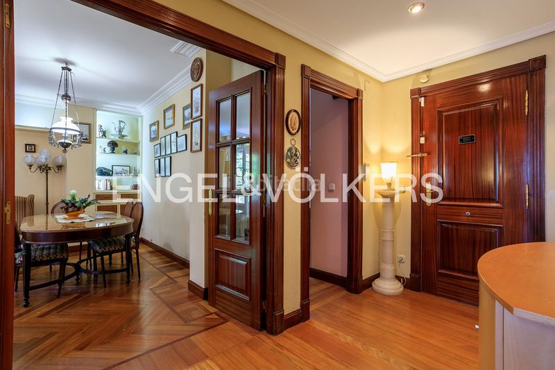 Foto 8de6b31a-97ca-41f1-88a2-3b18f659a456. Pis amb calefacció aparcament a Neguri Getxo