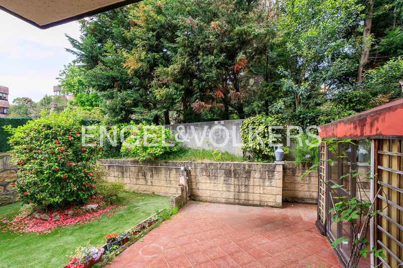 Foto ba947655-3a58-4198-9e58-72b7c621bb82. Pis amb calefacció aparcament a Neguri Getxo