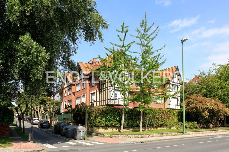 Foto bfe8587a-ff75-45ec-a901-8ed0fbaf77fb. Pis amb calefacció aparcament a Neguri Getxo