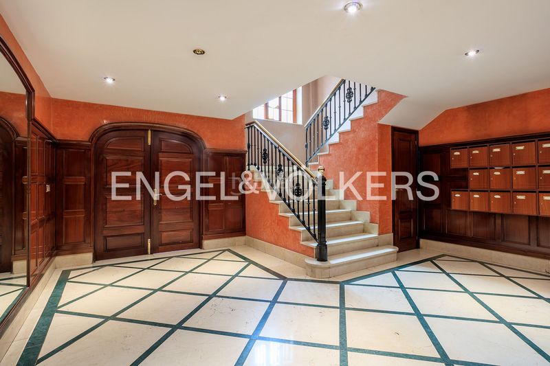 Foto c5b2758d-2d69-4cee-a2ea-2f94918aa2ae. Pis amb calefacció aparcament a Neguri Getxo