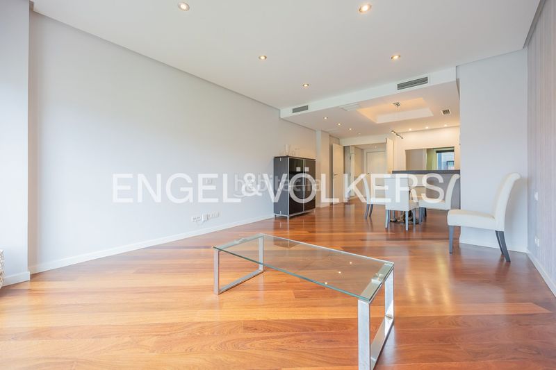 Foto 4b321202-3717-4108-bbb4-55a47ca47de6. Pis amb calefacció aparcament a Abandoibarra - Guggenheim Bilbao