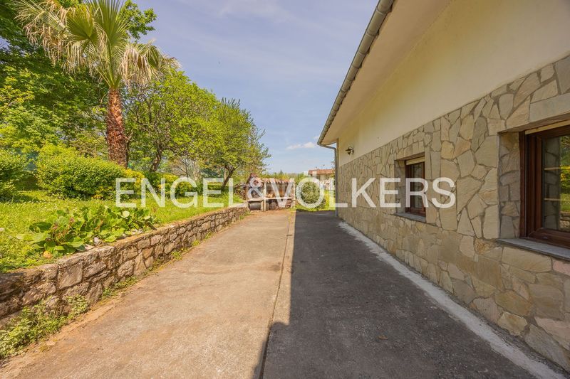 Foto c18275df-1d23-49c2-ae9d-6c9744f1e36c. Casa adossada amb calefacció aparcament a Mungia