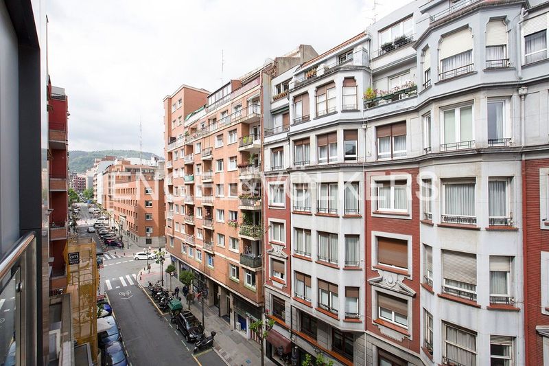 Foto ffc47678-606c-4355-8572-42f59e105059. Pis amb calefacció a Zona Indautxu Bilbao