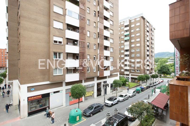 Foto 6688ab68-b2b3-427e-83eb-a420161ac24d. Pis amb calefacció aparcament a San Pedro de Deusto - La Ribera Bilbao