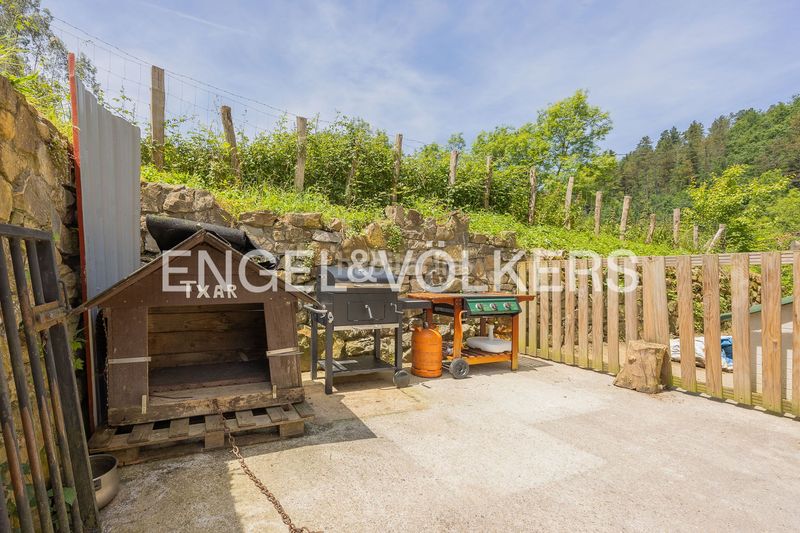 Foto ff761cb7-f371-4d28-9258-ab0a63fb6183. Casa adossada amb calefacció a Elorrio