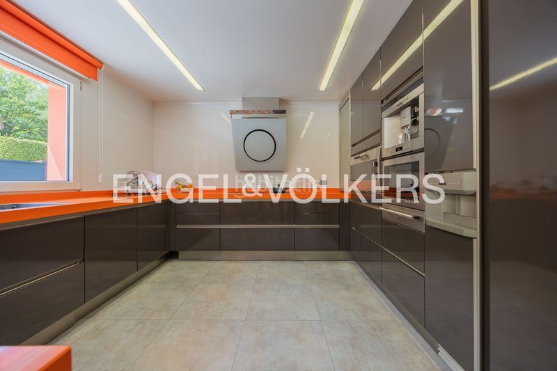 Foto e8edc8c3-691a-4668-b3f2-38e3bd2d98dd. Casa amb calefacció aparcament a Mungia