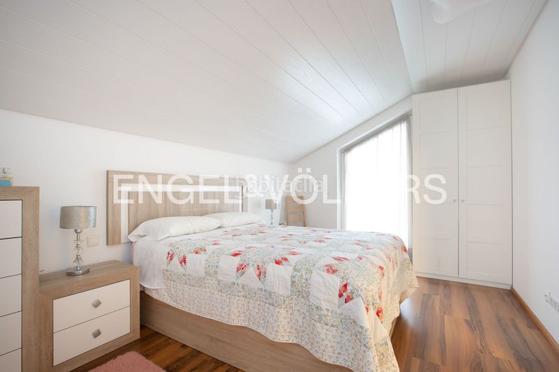 Foto 779ab796-8d85-4c12-acfd-fb9b6407d438. Casa adossada amb calefacció aparcament a Sopela