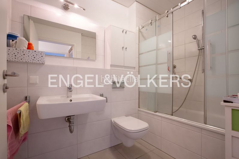 Foto dd4b41e1-f501-4277-9aef-d146379e3ec0. Casa adossada amb calefacció aparcament a Sopela