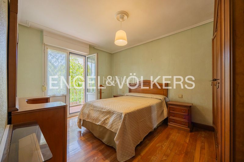 Foto c152fae5-2ee2-4c26-8156-521b30b051a3. Casa exclusiva finca con cuatro viviendas independientes. en Abanto y Ciérvana / Abanto Zierbena