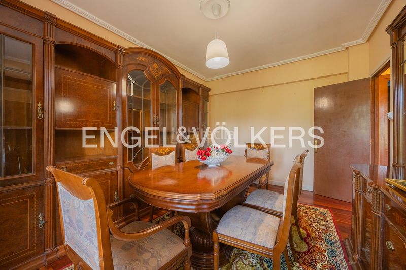 Foto c2a56f9c-de57-4a61-9ab9-0a0acd714510. Casa exclusiva finca con cuatro viviendas independientes. en Abanto y Ciérvana / Abanto Zierbena