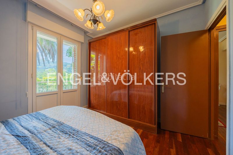 Foto f408e378-bf9e-40b9-bcbc-82aee70779b2. Casa exclusiva finca con cuatro viviendas independientes. en Abanto y Ciérvana / Abanto Zierbena