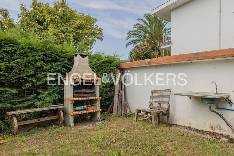 Foto f499ee18-9389-4107-9d91-8153b4835327. Casa exclusiva finca con cuatro viviendas independientes. en Abanto y Ciérvana / Abanto Zierbena