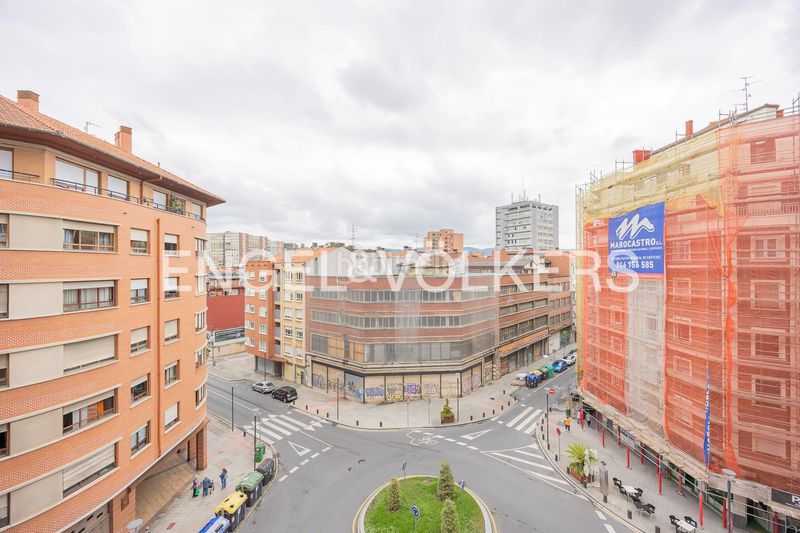 Foto d7ab9281-1d05-4295-bfe9-92c830b13ffe. Pis amb calefacció a Rekalde Centro Bilbao