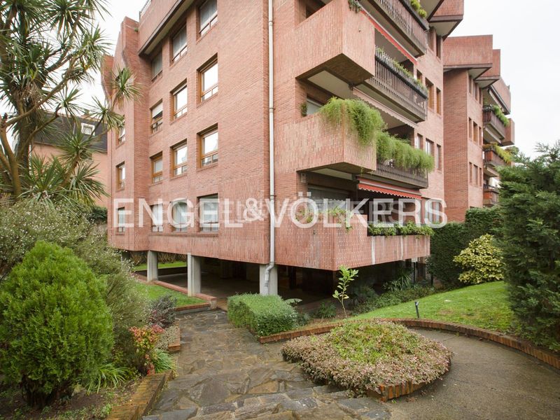Foto ea4e625a-0981-4d3c-984c-de634ab8aa69. Rent flat with heating parking in Neguri Getxo